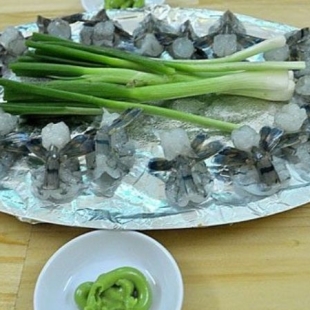 TÔM SỐNG MÙ TẠT